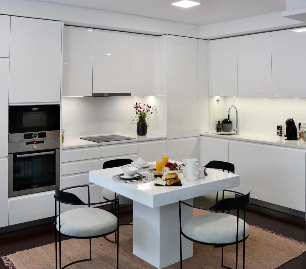 Apartment Avenida Loft- By Onartstays